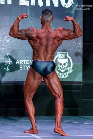 CLASSIC PHYSIQUE НОВИЧКИ